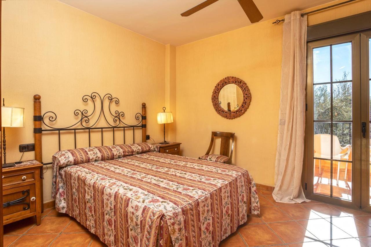 Casa Flores Con Piscina Interior Climatizada Alcaucín Exterior photo